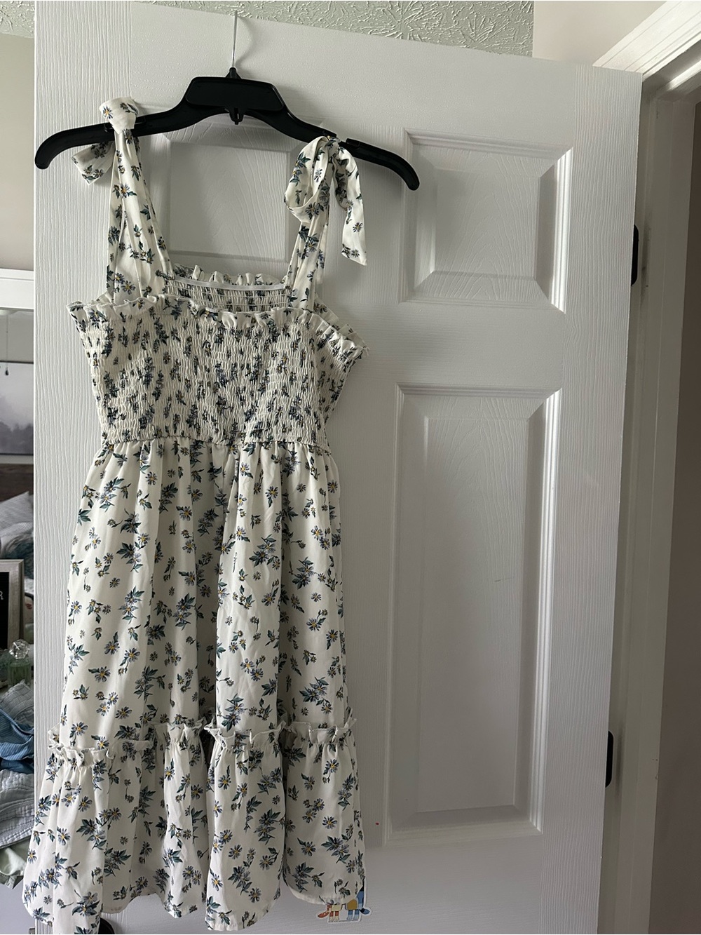 Maternity Women’s Cream Floral Tie-Shoulder Sundress